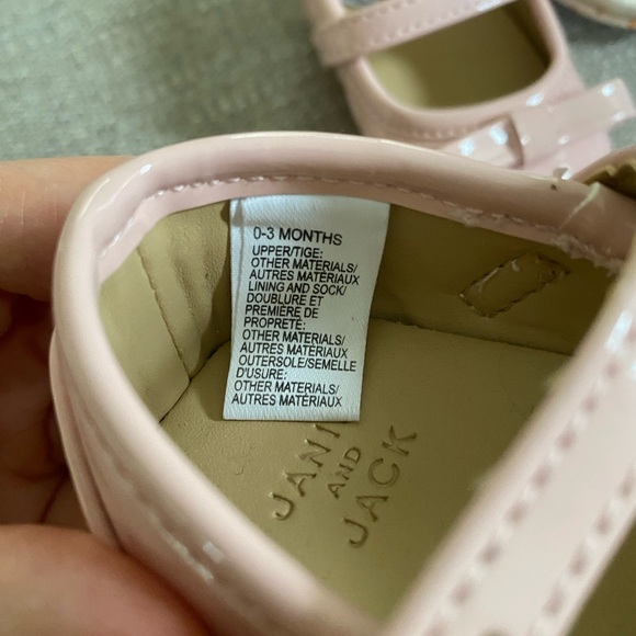 Bundle of 0-3 month baby shoes Janie and Jack, Gap & Cat and Jack - Picture 6 of 10